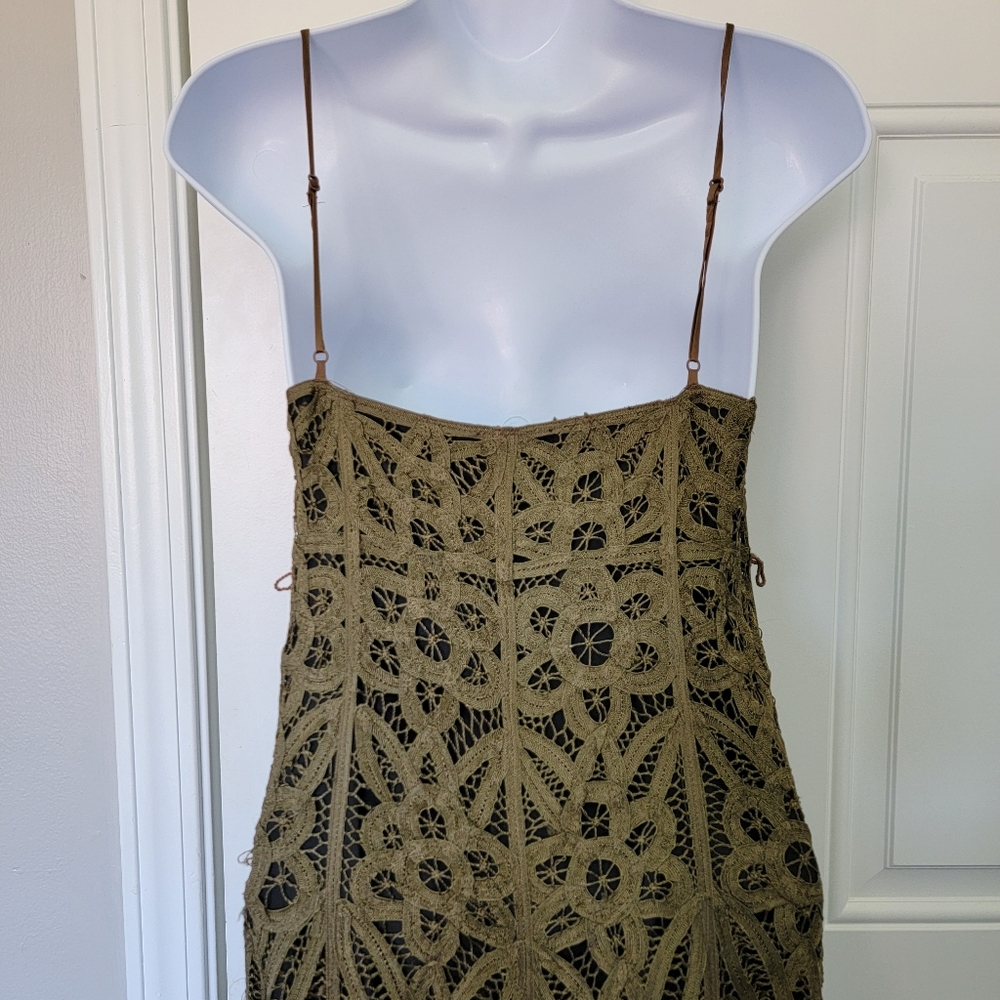 Betsey Johnson Olive Green Crochet Lace Overlay Sleeveless Midi Dress Size 6 - Picture 7 of 12